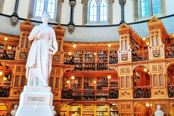 Canada-library-1